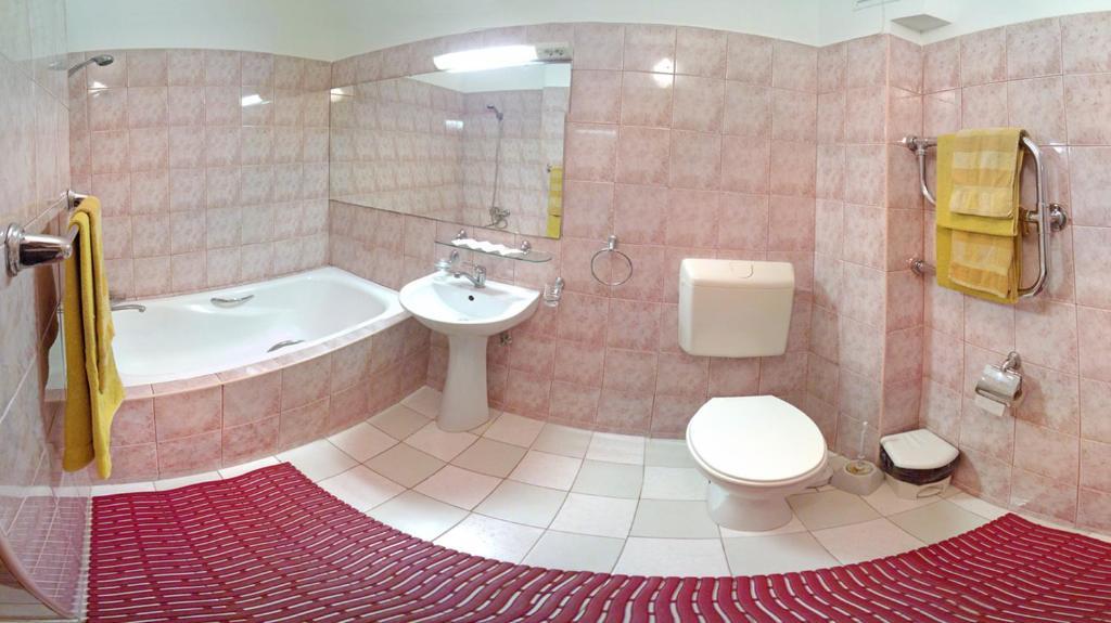 Motel Brencis Iecava Δωμάτιο φωτογραφία